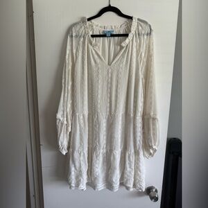 CeCe Ivory Blouse with Delicate Detailing